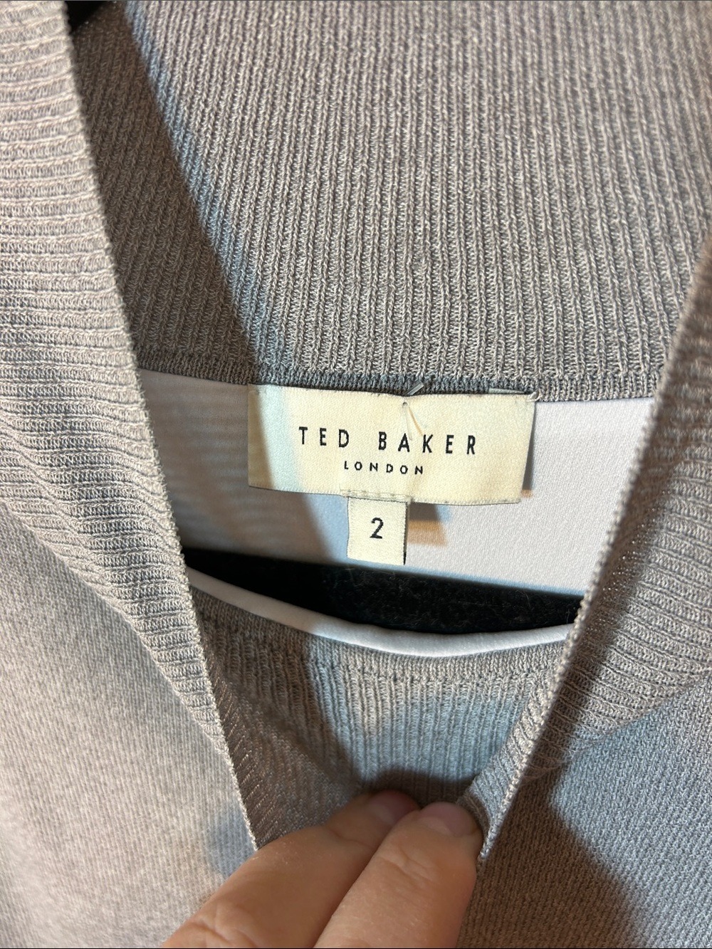 Ted Baker Popilia Light Gray Knit Mock-Neck Sweater size 2 medium - Picture 4 of 9